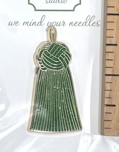 Green Tassel Needle Minder