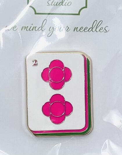 Two Pink Dots Mahjongg Tile Needle Minder